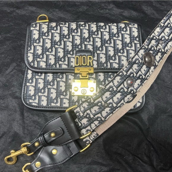 Christian Dior Addict flap bag with crossbody shoulder strap - Picture 11 of 14